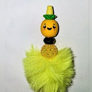 💛 PINEAPPLE - FLUFFY CHARM PEN